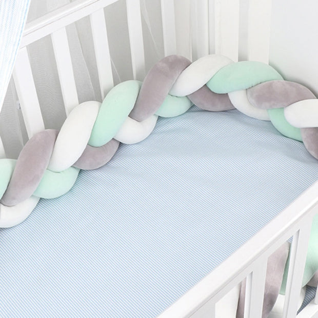 Braid bed bumper for a baby bed